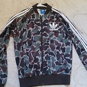 ✅Camo adidas jacket!!